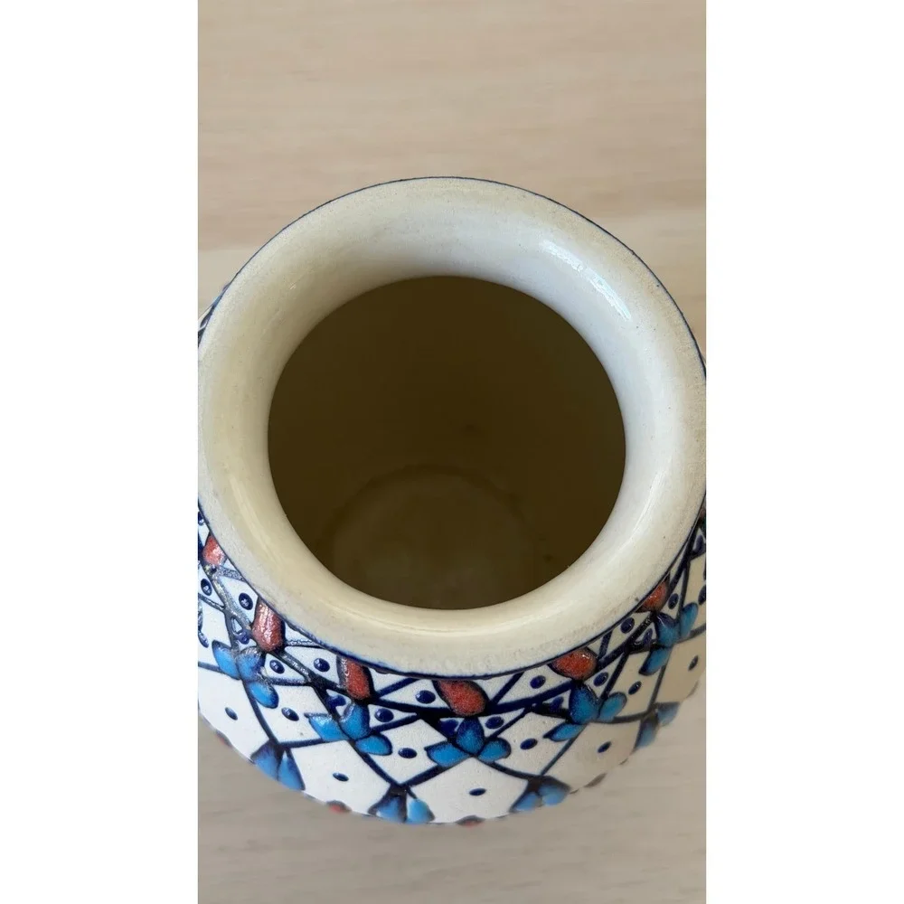 Quimicral handcrafted ceramic